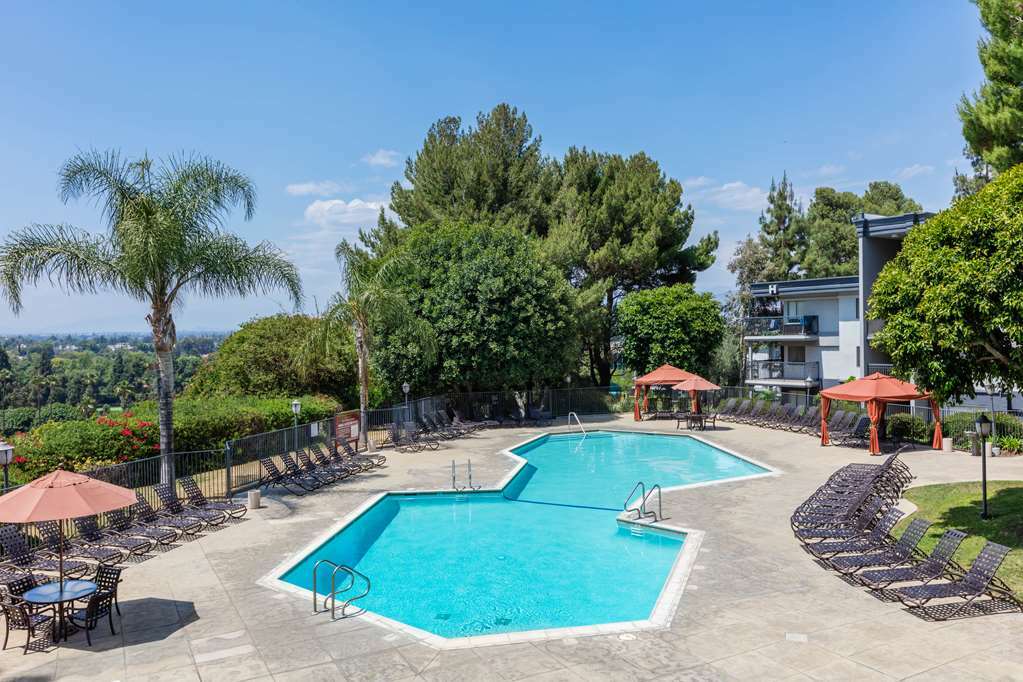Oakwood At Ava Toluca Hotel - Los Angeles, Los Angeles
